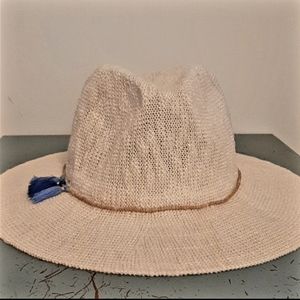 American Eagle hat